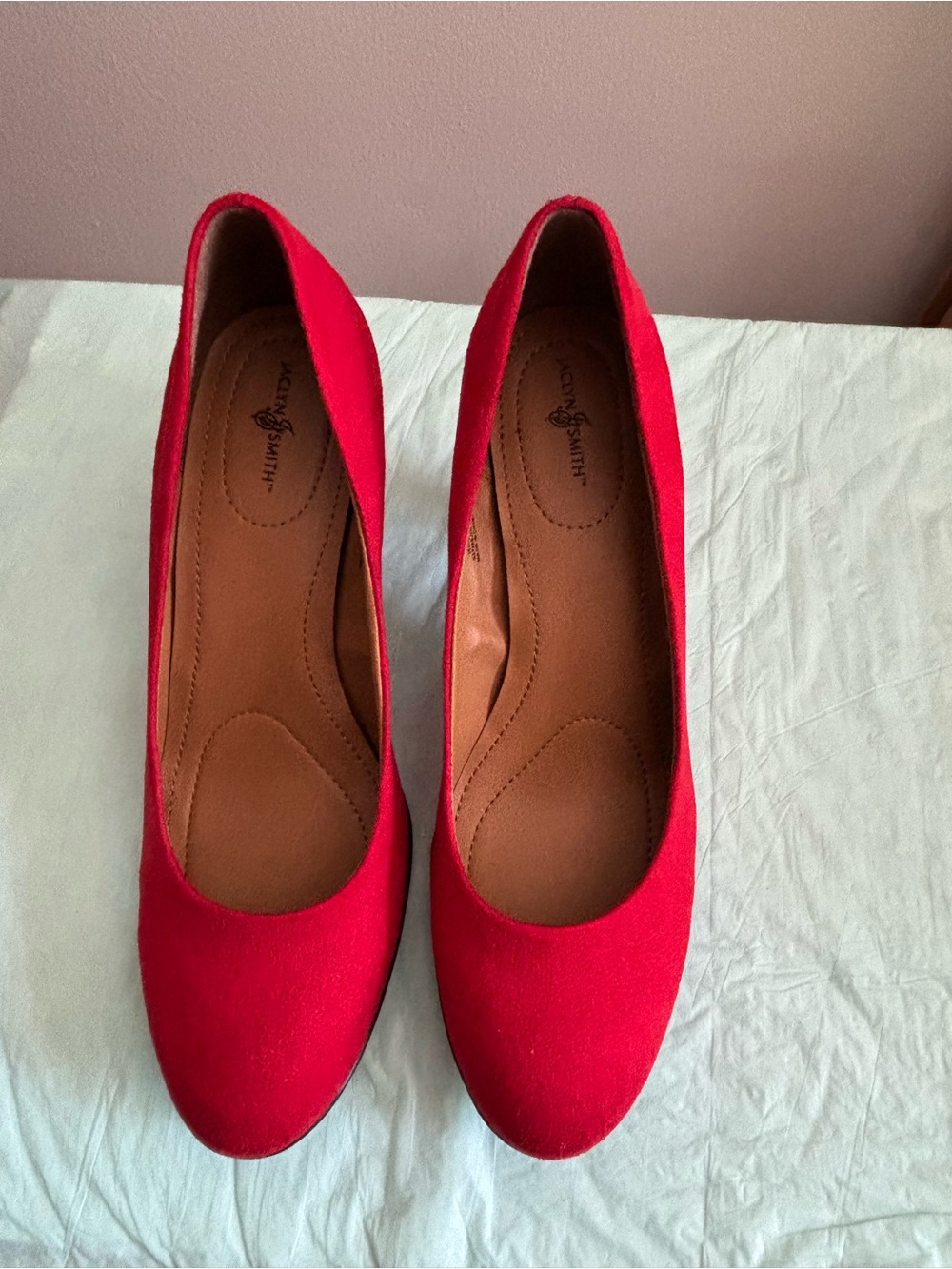 Jaclyn Smith Red Round-Toe Heels-NEW